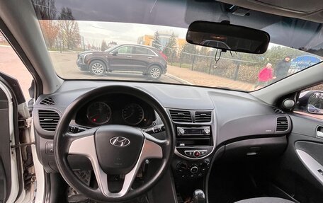 Hyundai Solaris II рестайлинг, 2012 год, 790 000 рублей, 11 фотография