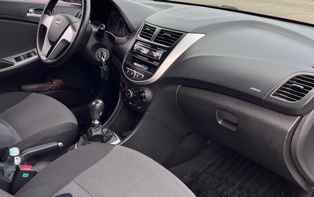 Hyundai Solaris II рестайлинг, 2012 год, 790 000 рублей, 18 фотография