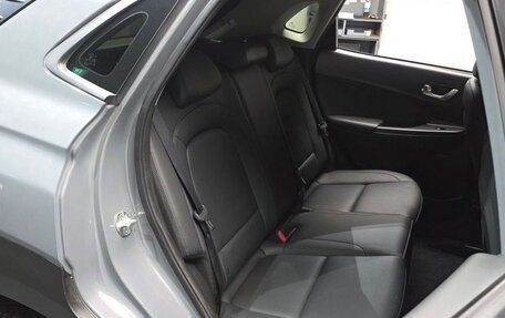 Hyundai Kona I, 2022 год, 1 832 000 рублей, 11 фотография