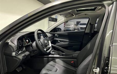 Hyundai Elantra, 2025 год, 1 610 000 рублей, 8 фотография