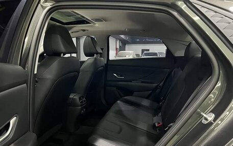 Hyundai Elantra, 2025 год, 1 610 000 рублей, 10 фотография