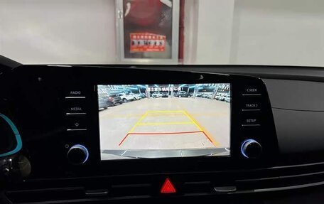 Hyundai Elantra, 2025 год, 1 610 000 рублей, 16 фотография