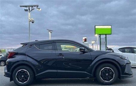 Toyota C-HR I рестайлинг, 2022 год, 1 585 000 рублей, 4 фотография