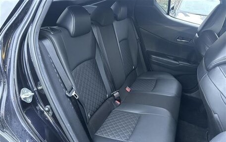 Toyota C-HR I рестайлинг, 2022 год, 1 585 000 рублей, 12 фотография