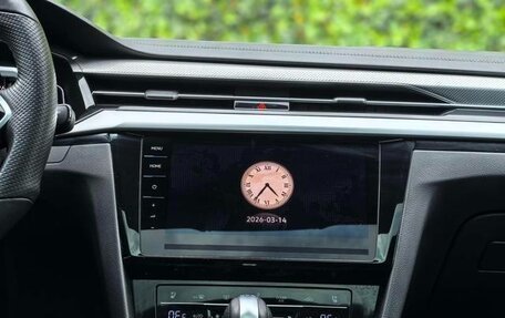 Volkswagen Passat CC, 2024 год, 4 470 000 рублей, 13 фотография