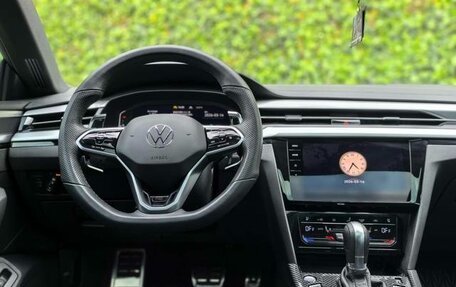 Volkswagen Passat CC, 2024 год, 4 470 000 рублей, 10 фотография