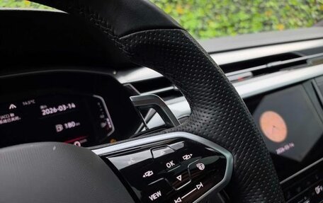 Volkswagen Passat CC, 2024 год, 4 470 000 рублей, 12 фотография