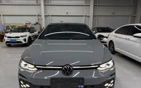 Volkswagen Golf VIII, 2022 год, 1 610 000 рублей, 2 фотография