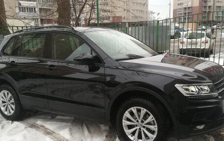 Volkswagen Tiguan II, 2019 год, 2 450 000 рублей, 6 фотография