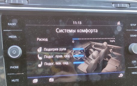 Volkswagen Tiguan II, 2019 год, 2 450 000 рублей, 3 фотография