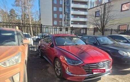 Hyundai Sonata VIII, 2022 год, 2 500 000 рублей, 5 фотография