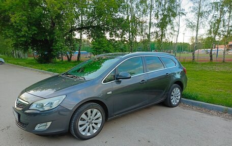 Opel Astra J, 2012 год, 720 000 рублей, 3 фотография