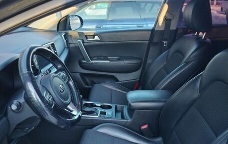 KIA Sportage IV рестайлинг, 2018 год, 1 890 000 рублей, 10 фотография