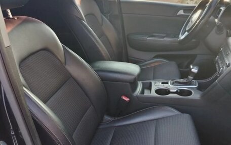 KIA Sportage IV рестайлинг, 2018 год, 1 890 000 рублей, 8 фотография