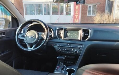 KIA Sportage IV рестайлинг, 2018 год, 1 890 000 рублей, 6 фотография