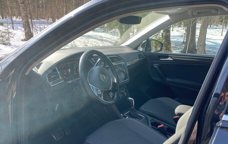 Volkswagen Tiguan II, 2018 год, 2 300 000 рублей, 7 фотография