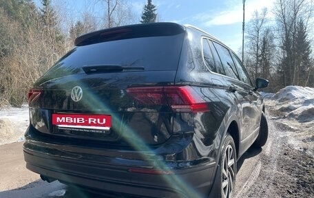 Volkswagen Tiguan II, 2018 год, 2 300 000 рублей, 6 фотография