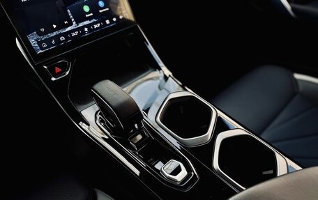 Geely Atlas, 2024 год, 2 840 000 рублей, 21 фотография