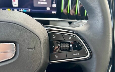 Geely Atlas, 2024 год, 2 840 000 рублей, 16 фотография