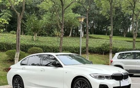 BMW 3 серия, 2021 год, 3 300 000 рублей, 3 фотография