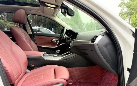 BMW 3 серия, 2021 год, 3 300 000 рублей, 11 фотография