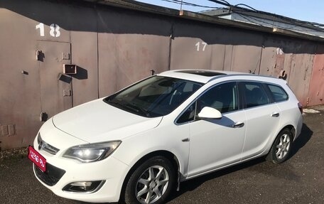 Opel Astra J, 2012 год, 795 000 рублей, 1 фотография