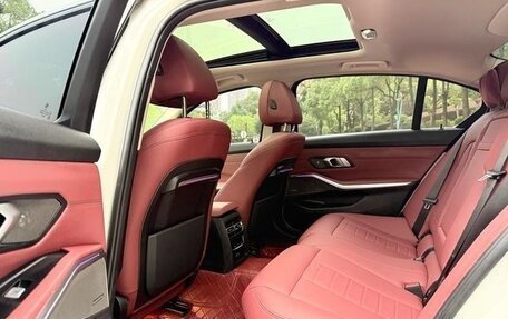 BMW 3 серия, 2021 год, 3 300 000 рублей, 12 фотография