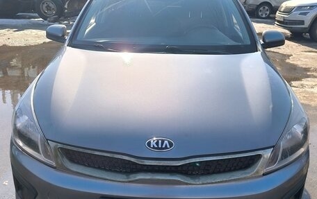 KIA Rio IV, 2018 год, 1 050 000 рублей, 1 фотография