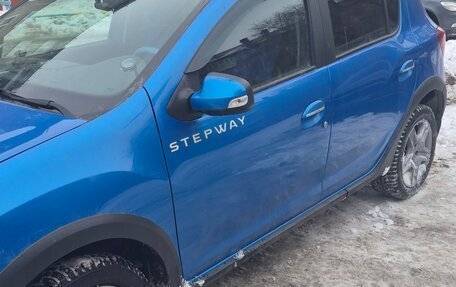 Renault Sandero II рестайлинг, 2020 год, 1 275 000 рублей, 2 фотография