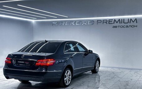 Mercedes-Benz E-Класс, 2011 год, 1 600 000 рублей, 9 фотография