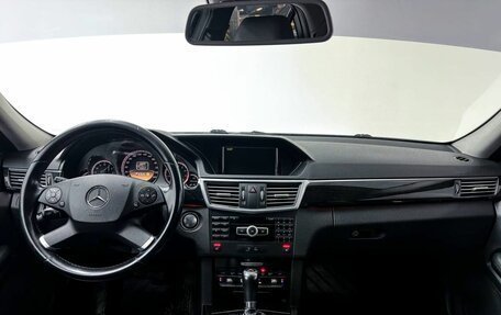 Mercedes-Benz E-Класс, 2011 год, 1 600 000 рублей, 12 фотография