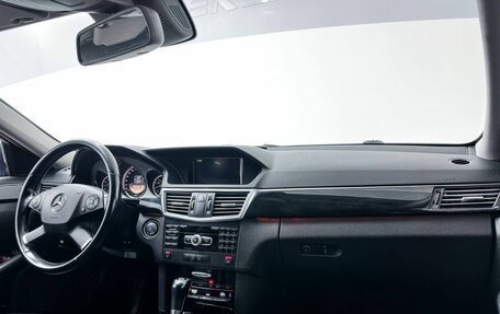 Mercedes-Benz E-Класс, 2011 год, 1 600 000 рублей, 13 фотография