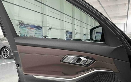 BMW 3 серия, 2022 год, 2 920 000 рублей, 12 фотография