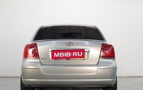 Toyota Avensis III рестайлинг, 2003 год, 779 000 рублей, 5 фотография