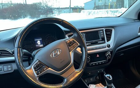 Hyundai Solaris II рестайлинг, 2019 год, 1 300 000 рублей, 5 фотография