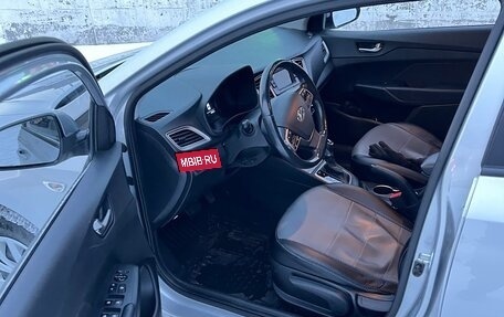 Hyundai Solaris II рестайлинг, 2019 год, 1 300 000 рублей, 12 фотография