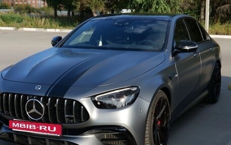 Mercedes-Benz E-Класс AMG, 2022 год, 15 000 000 рублей, 2 фотография