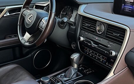 Lexus RX IV рестайлинг, 2017 год, 4 600 000 рублей, 13 фотография