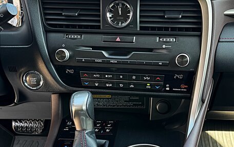 Lexus RX IV рестайлинг, 2017 год, 4 600 000 рублей, 14 фотография