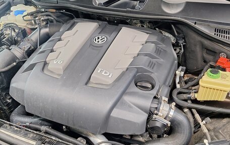 Volkswagen Touareg III, 2011 год, 1 750 000 рублей, 5 фотография