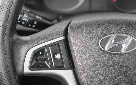 Hyundai Solaris II рестайлинг, 2015 год, 819 000 рублей, 17 фотография