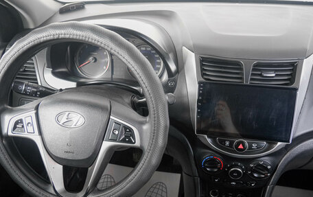 Hyundai Solaris II рестайлинг, 2015 год, 819 000 рублей, 13 фотография