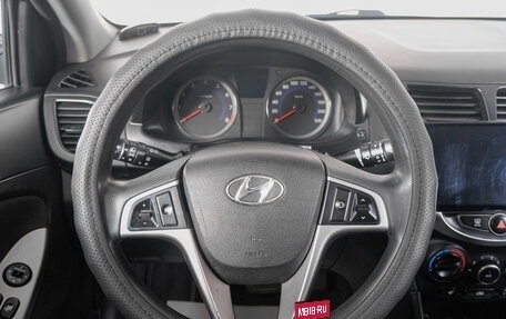 Hyundai Solaris II рестайлинг, 2015 год, 819 000 рублей, 16 фотография