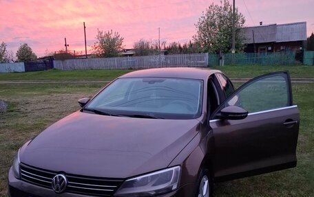 Volkswagen Jetta VI, 2012 год, 1 020 000 рублей, 1 фотография