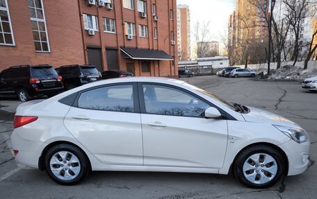 Hyundai Solaris II рестайлинг, 2015 год, 950 000 рублей, 3 фотография