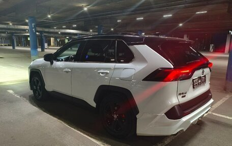 Toyota RAV4, 2021 год, 3 500 000 рублей, 7 фотография