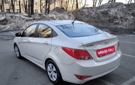 Hyundai Solaris II рестайлинг, 2015 год, 950 000 рублей, 6 фотография