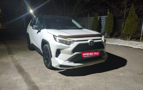 Toyota RAV4, 2021 год, 3 500 000 рублей, 3 фотография