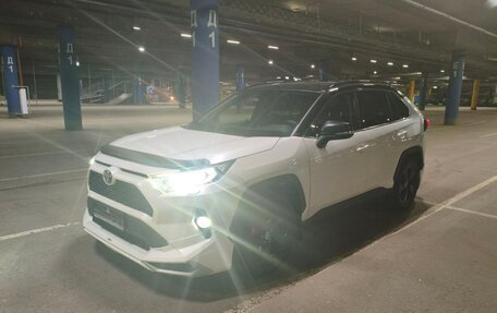 Toyota RAV4, 2021 год, 3 500 000 рублей, 8 фотография