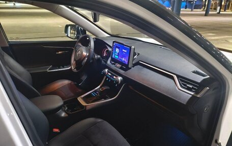 Toyota RAV4, 2021 год, 3 500 000 рублей, 12 фотография